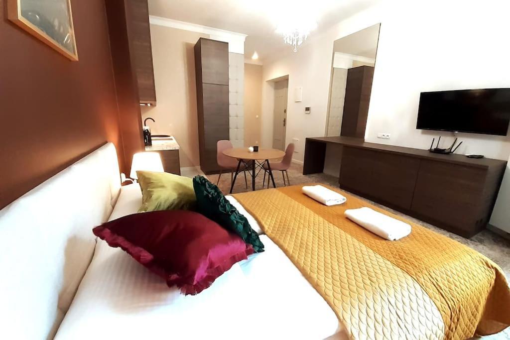 Luxury Apartment - Rakowicka 6 Красков Екстериор снимка